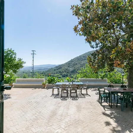 Holiday home In With House A Mountain View